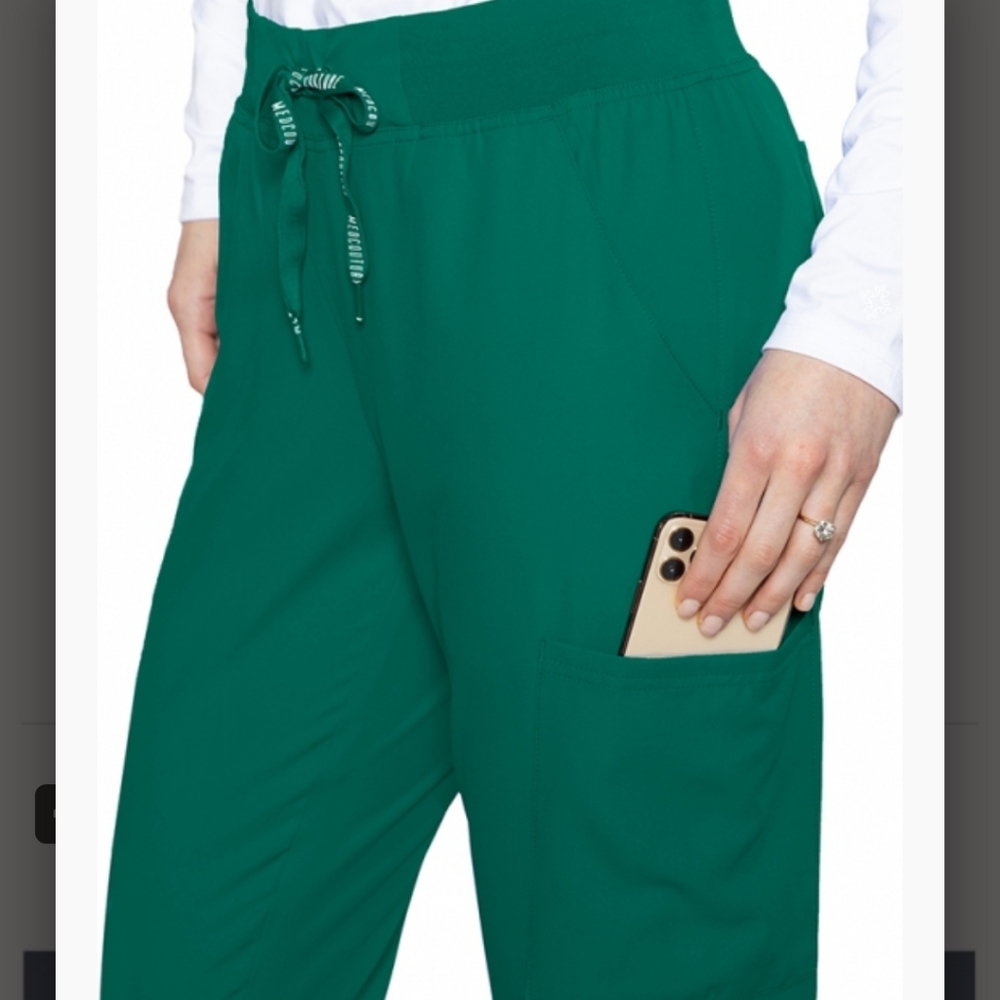 Scrub Set Hunter Green Medcouture - Picture 3 of 14